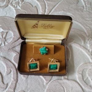 Green and Gold Vintage Ring with Striking Design Cufflinks And Tie Pen Vintage!